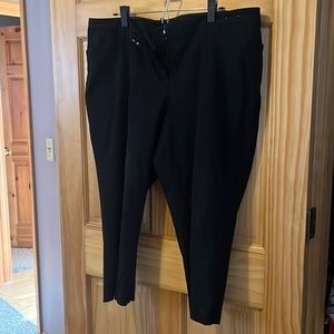 Black crop pant from Lane Bryant